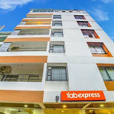 Fabexpress The Paradise Poona Buitenkant foto